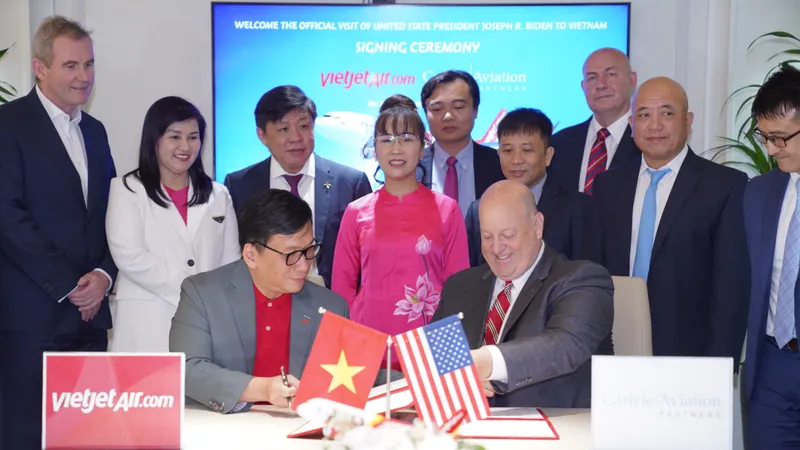 Vietjet và Tập đoàn Carlyle ký kết tài trợ máy bay trị giá 550 triệu USD nhân chuyến thăm chính thức Việt Nam của Tổng thống Joe Biden