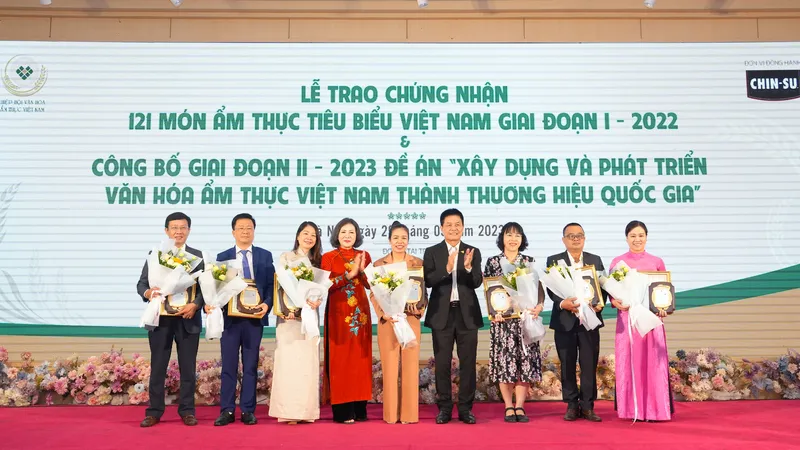 CHIN-SU đồng hành cùng Hiệp hội Văn hóa ẩm thực Việt Nam vinh danh 121 món ăn tiêu biểu năm 2022