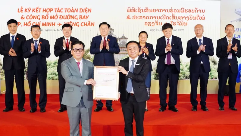 Vietjet mở đường bay thẳng từ TP. Hồ Chí Minh đến Viêng Chăn, công bố hợp tác toàn diện với Lao Airlines