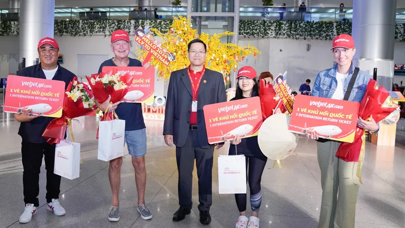 Rộn ràng đón chào năm mới 2024 cùng Vietjet khắp muôn phương