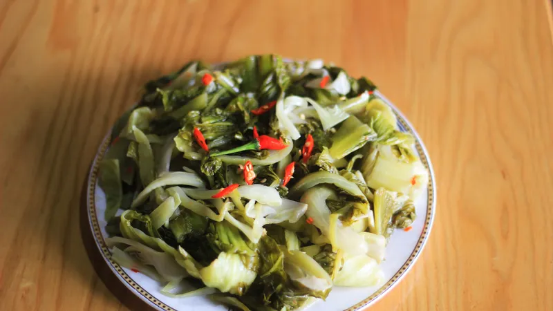 Đậm đà rau cải muối dưa