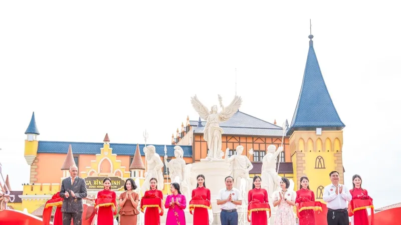 VinWonders khai trương quần thể du lịch giải trí quy mô lớn nhất Bắc Trung bộ