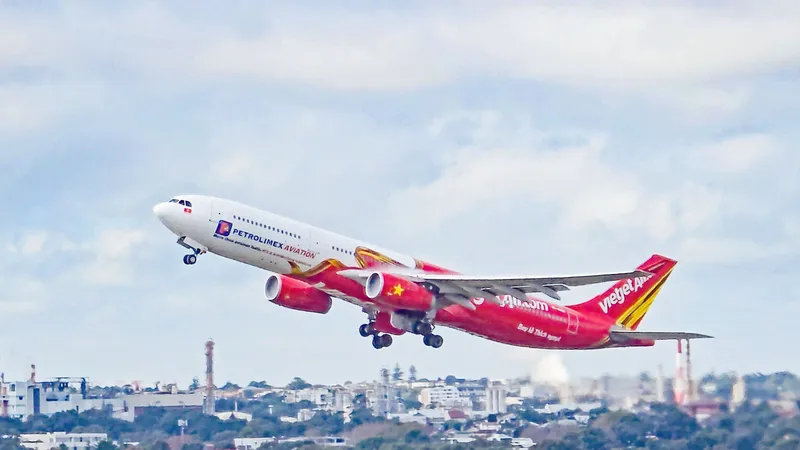 Vietjet khai trương đường bay Hà Nội – Sydney với vé hạng Thương gia giảm tới 50%