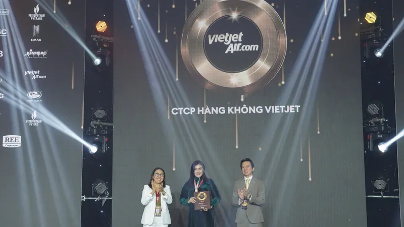 Top 50 công ty niêm yết tốt nhất của Forbes gọi tên Vinamilk, Vietjet, Petrolimex…