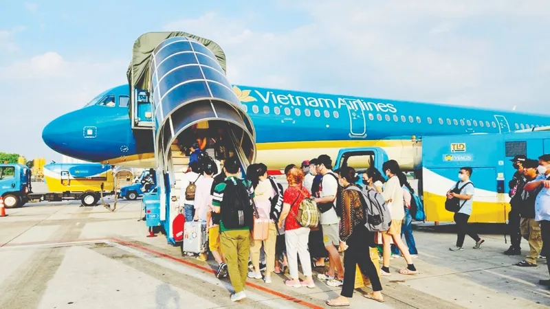 Vé máy bay tết 2025: Mua sớm vẫn không có giá rẻ