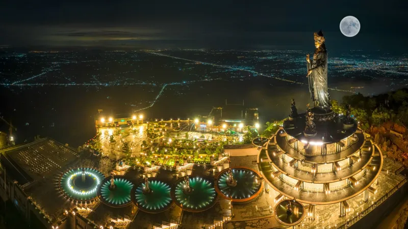 Tây Ninh đón Trung thu với loạt trải nghiệm hấp dẫn chưa từng có