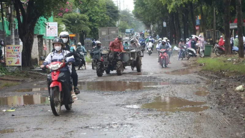 Kon Tum, Đắk Lắk: Nhiều dự án thi công “rùa bò”