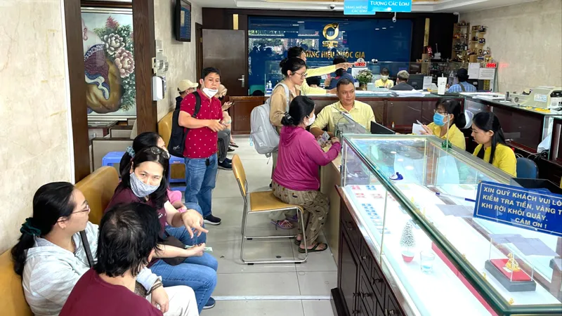 Gian nan hành trình… mua bán vàng