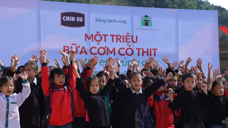 CHIN-SU tài trợ "Một triệu bữa cơm có thịt" cho trẻ vùng cao – tiếp tục cuộc hành trình năm thứ 2
