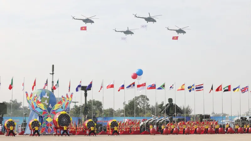 Triển lãm Quốc phòng quốc tế Việt Nam 2024: Khẳng định vai trò và đóng góp của Việt Nam trong hợp tác quốc phòng quốc tế