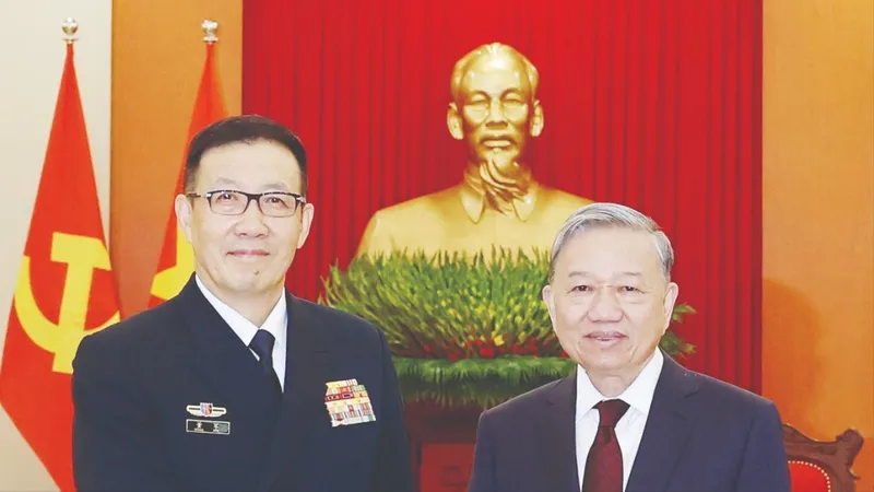 Tổng Bí thư Tô Lâm tiếp Bộ trưởng Bộ Quốc phòng Trung Quốc