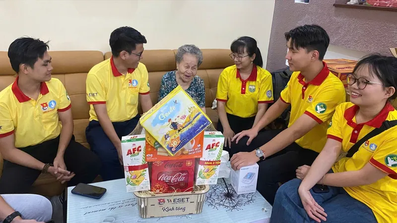 Thắp sáng ngọn lửa nhiệt huyết trong hành trình vươn mình của dân tộc