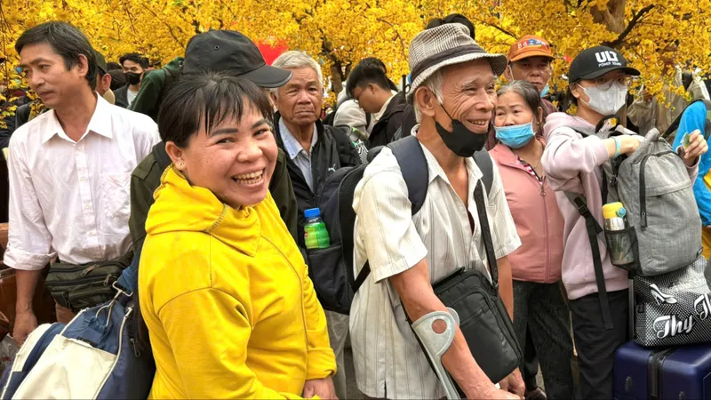 Tấm vé nghĩa tình