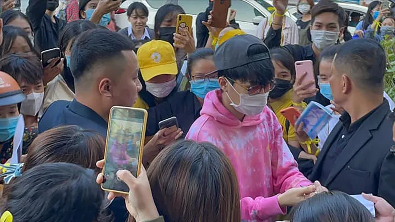 “Đu idol” cũng cần tỉnh táo