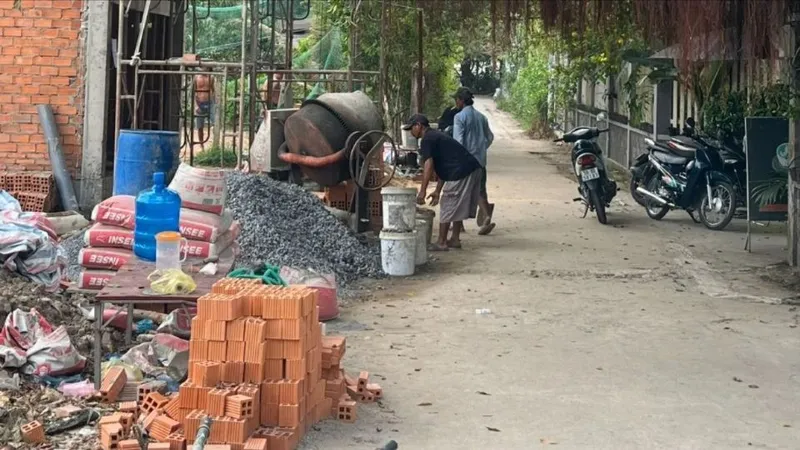 Cấp giấy phép xây dựng nhà... trên đường