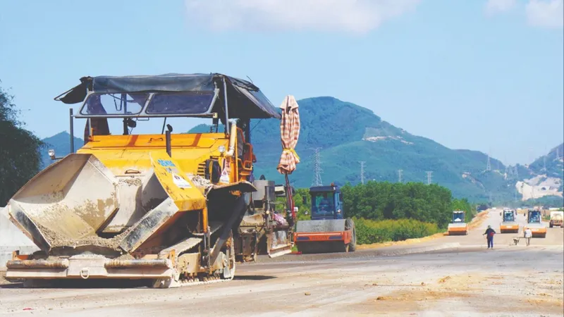 “Đua tốc độ” trên các công trình giao thông trọng điểm