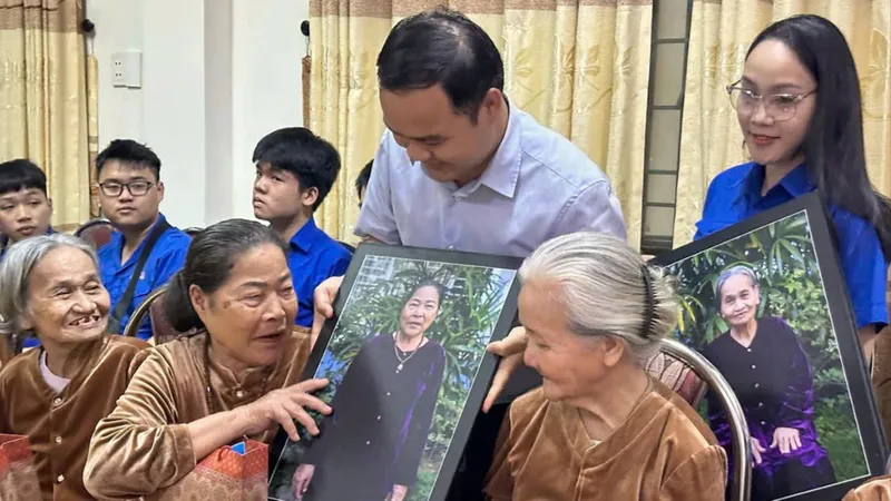 Chụp ảnh “Vẻ đẹp không tuổi”