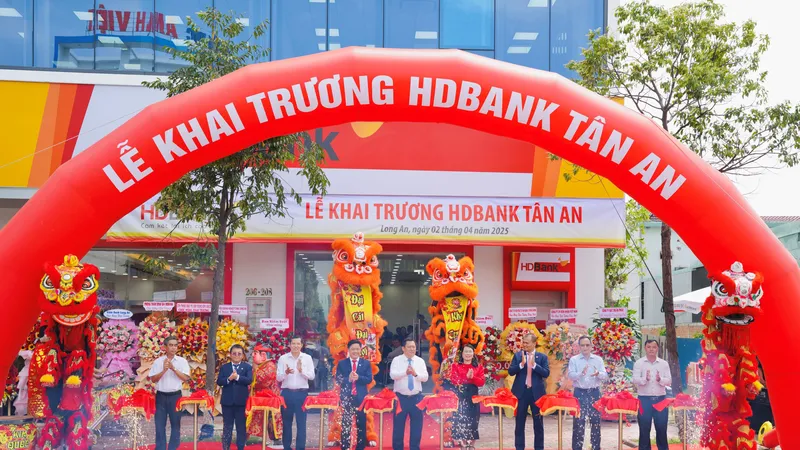 Khai trương chi nhánh HDBank Tân An, điểm giao dịch thứ 377 của HDBank