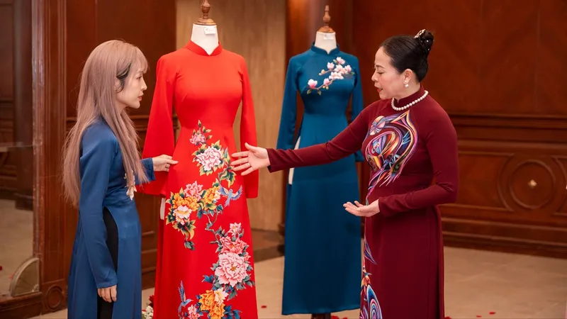 Nhà thiết kế trẻ và tình yêu với áo dài