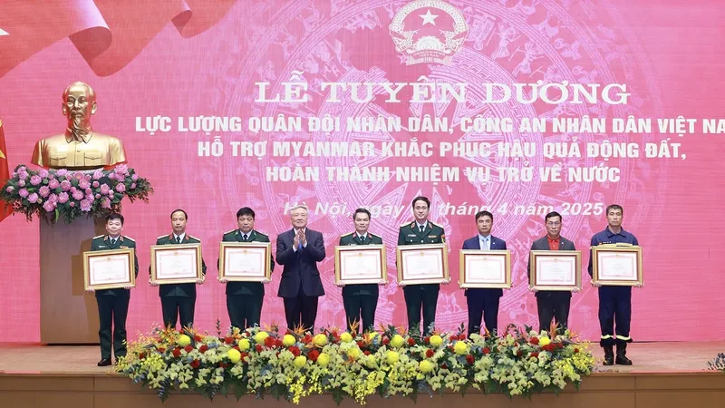 Thủ tướng Chính phủ tặng Bằng khen Hãng hàng không Vietjet về thành tích tham gia cứu nạn, cứu hộ tại Myanmar