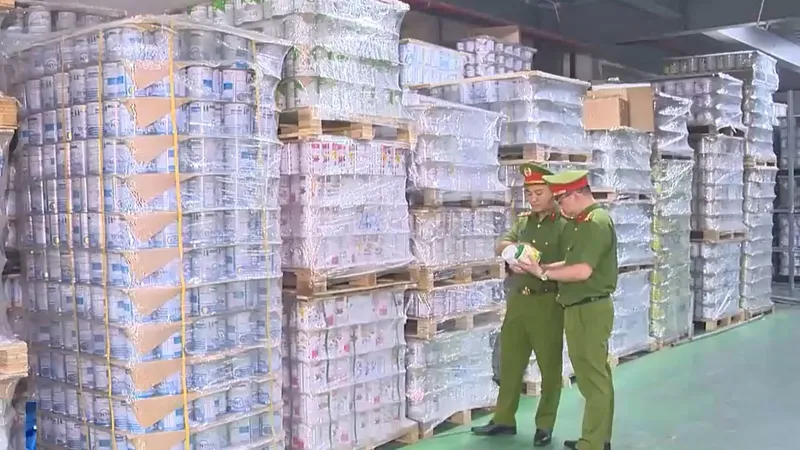 Lỗ hổng để sữa giả hoành hành