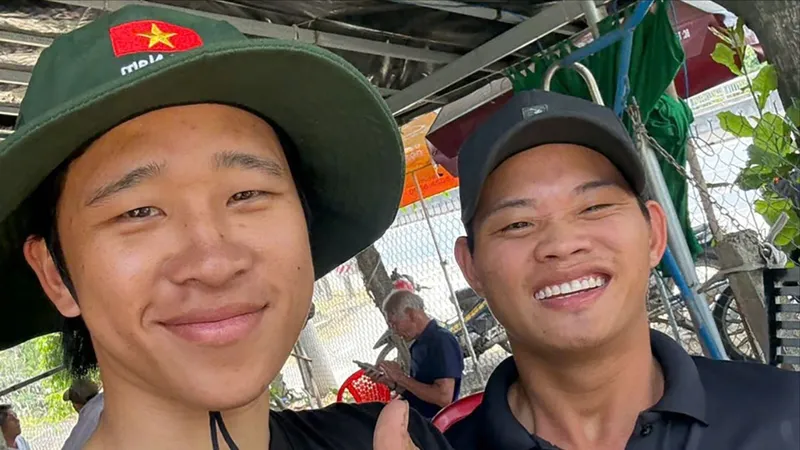 Gửi sức trẻ vào ngàn dặm quê hương
