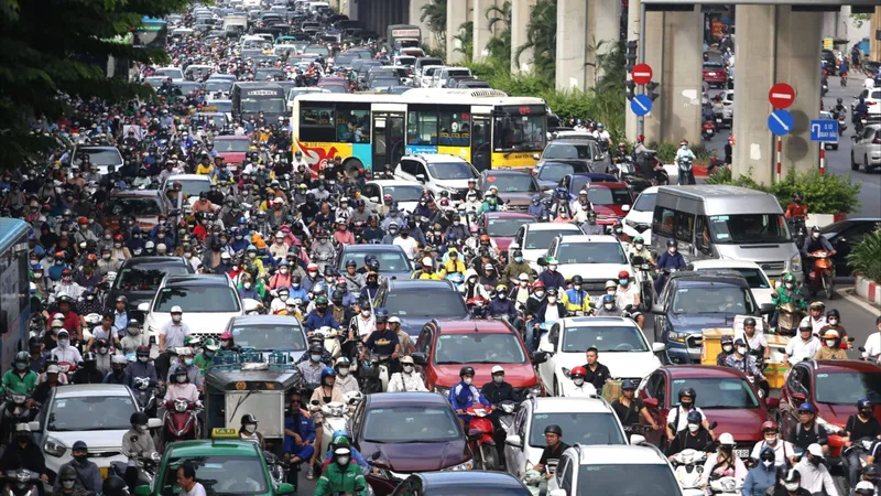 Băn khoăn khi siết khí thải phương tiện giao thông