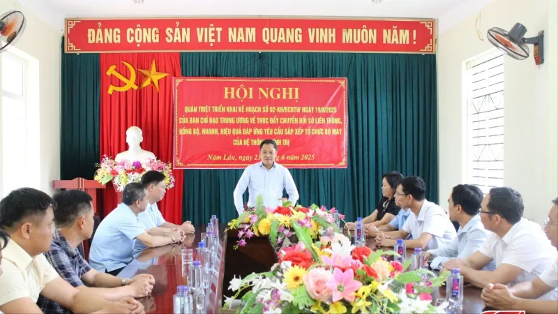 Đồng chí Chủ tịch UBND tỉnh làm việc tại huyện Thuận Châu