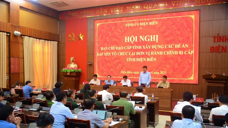Nước rút trước giờ vận hành chính quyền hai cấp