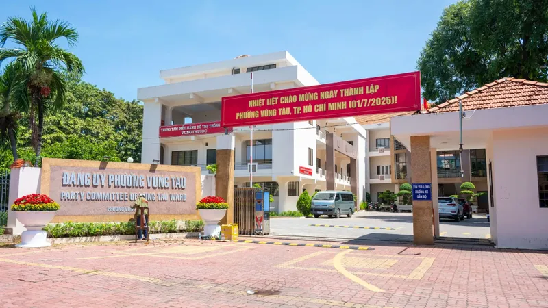 8 giờ sáng nay 30-6: Đồng loạt TPHCM và cả nước công bố Nghị quyết, Quyết định về sáp nhập đơn vị hành chính cấp tỉnh, cấp xã