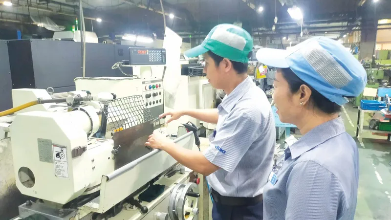 Tăng lương tối thiểu vùng 7,2% từ năm 2026: Hài hòa lợi ích doanh nghiệp và người lao động
