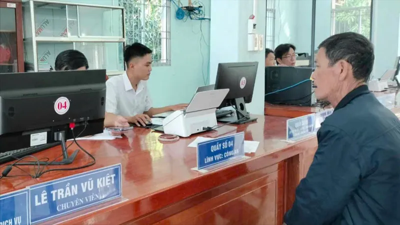 Thẩm quyền của UBND cấp xã và Chủ tịch UBND cấp xã về quản lý đất đai