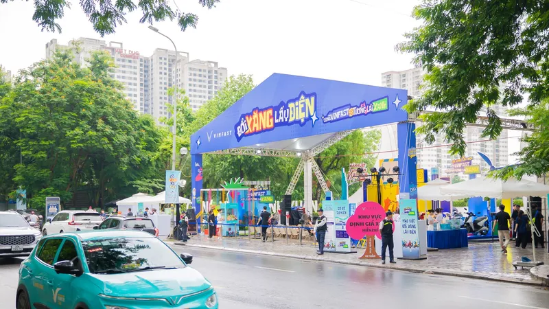 “Đổi xăng lấy điện”: Nhiều ưu đãi cho khách mua xe máy điện tại Hà Nội, Hưng Yên và TPHCM