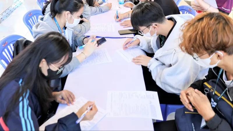 Điểm sàn xét tuyển đại học phân hóa mạnh