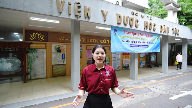 Trải nghiệm một ngày thực tế của sinh viên ngành bác sĩ Y học cổ truyền NTTU tại Viện Y Dược học Dân tộc TPHCM 