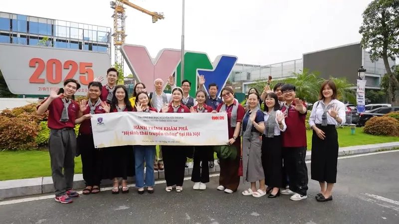 Sinh viên NTTU khám phá hệ sinh thái truyền thông Hà Nội: Trải nghiệm thực tế quý giá tại VTV