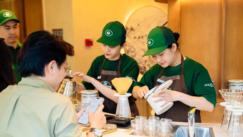 Mỗi ly Phúc Long kể câu chuyện về trà Việt