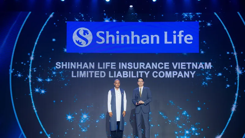 Shinhan Life Việt Nam đạt giải thưởng kép 2 năm liên tiếp tại HR Asia Awards