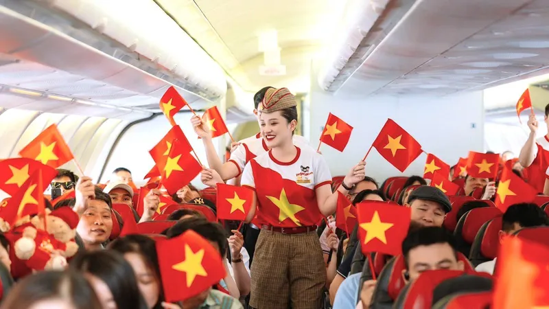 Những chuyến bay Vietjet mang cờ đỏ - sao vàng rực rỡ dịp kỷ niệm 80 năm Quốc khánh 2-9