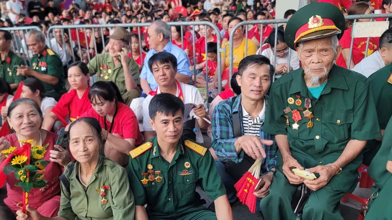 Thiêng liêng ngày đại lễ