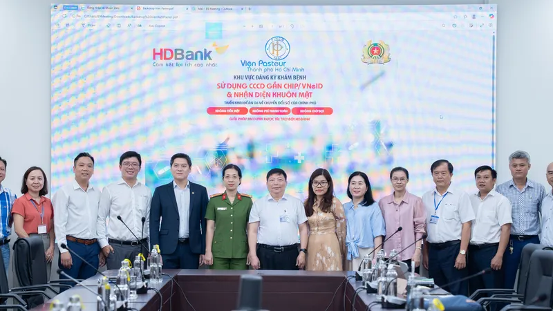 HDBank đồng hành ngành y tế dự phòng với Kiosk thông minh tại Viện Pasteur