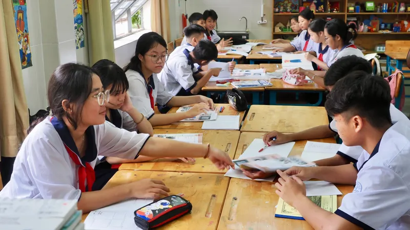 Quy định mới về khen thưởng, kỷ luật học sinh: Tính nhân văn sẽ siết chặt kỷ cương trường học?
