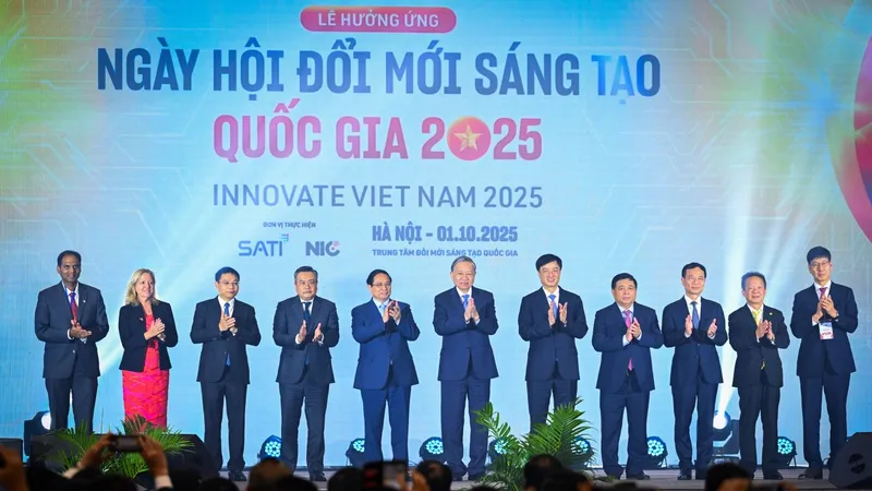Tiếp tục đẩy mạnh ứng dụng AI, “siêu cảng” Việt Nam SuperPort™ của T&T Group gây ấn tượng mạnh tại VIIE 2025