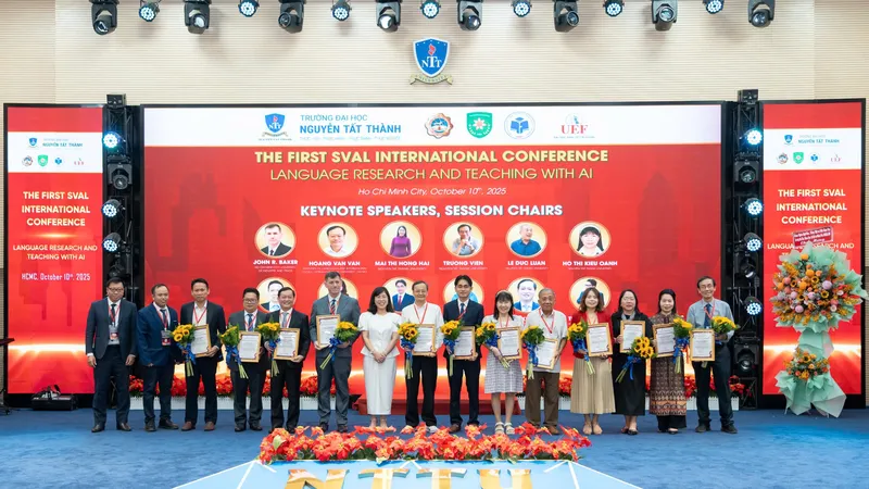 Hội thảo Quốc tế SVAL lần I: Nâng tầm nghiên cứu, giảng dạy và hợp tác quốc tế trong kỷ nguyên AI”