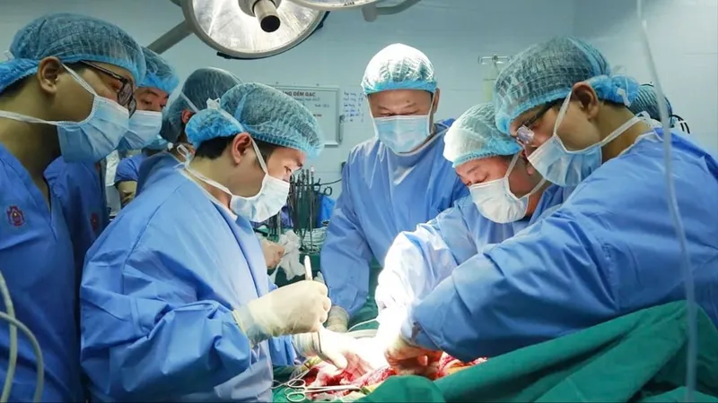 Kỳ tích y khoa giữa lằn ranh sinh tử - Bài 5: Hình thành mạng lưới y tế chuyên sâu