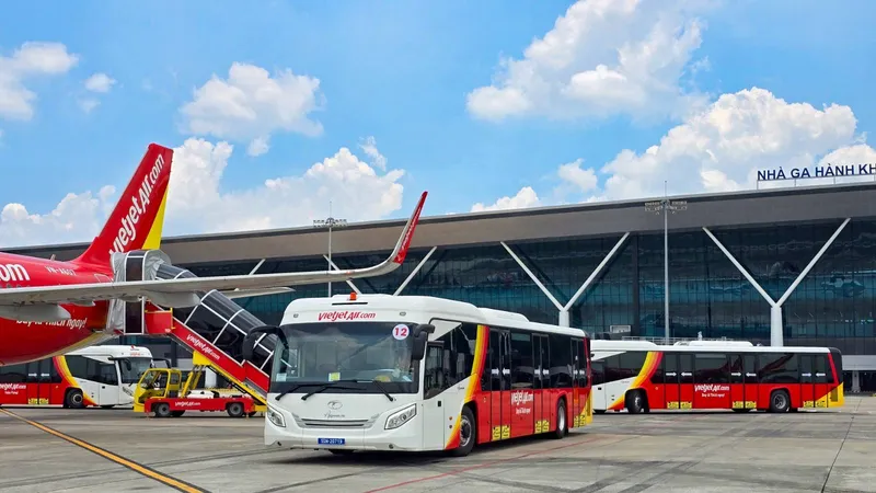 Vietjet tự phục vụ mặt đất: Tỷ lệ đúng giờ tại Tân Sơn Nhất tăng mạnh, sẵn sàng cho mùa cao điểm cuối năm