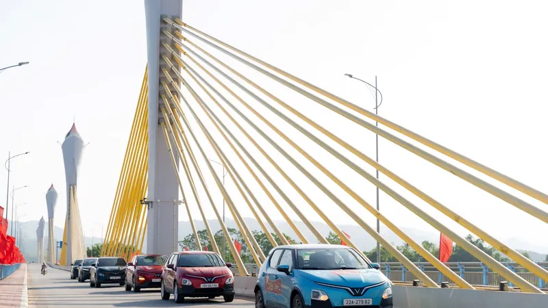 Chuyên gia: Doanh số gấp 3 lần “cựu vương” Toyota, VinFast đang khẳng định đẳng cấp và chất lượng xe điện Việt