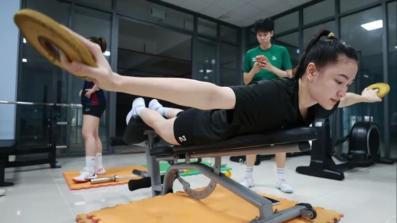 Chuẩn bị SEA Games 33: Bóng chuyền nữ Việt Nam rèn quân