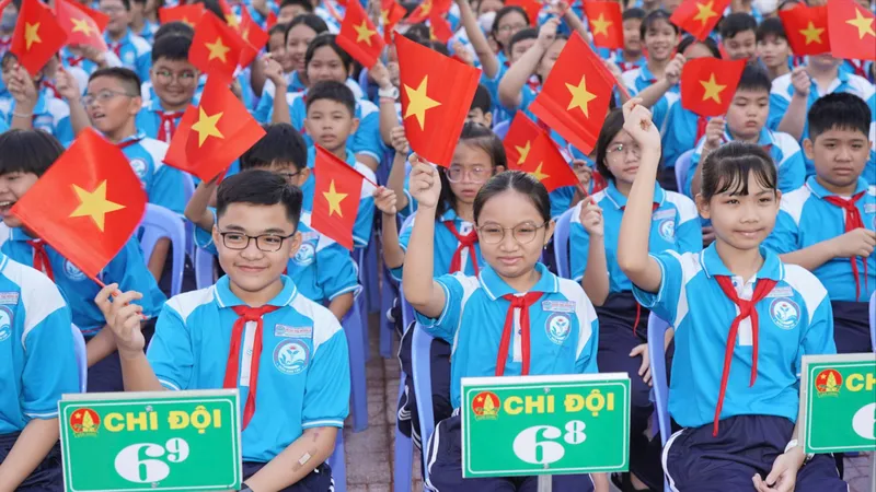 Giáo dục tốt để thế hệ trẻ vươn ra thế giới
