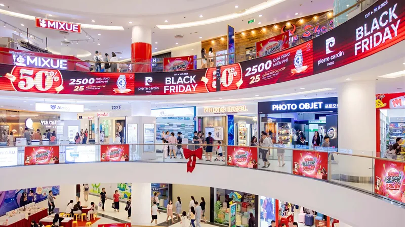 Vincom Black Friday 2025: Đại tiệc giảm giá khuấy động thị trường bán lẻ cả nước 